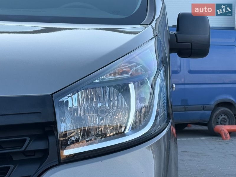 Мінівен Renault Trafic 2017 в Рівному