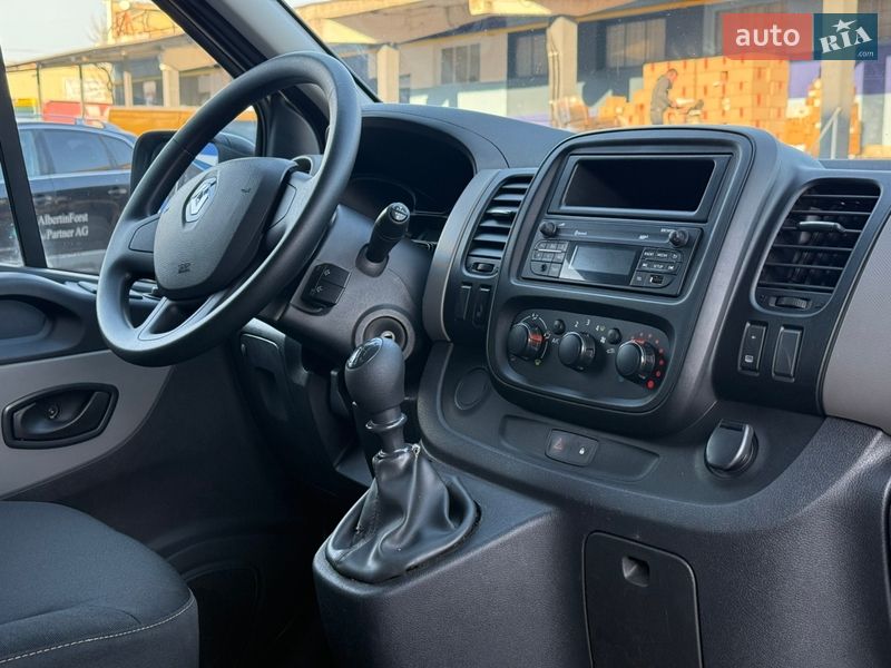 Мінівен Renault Trafic 2017 в Рівному