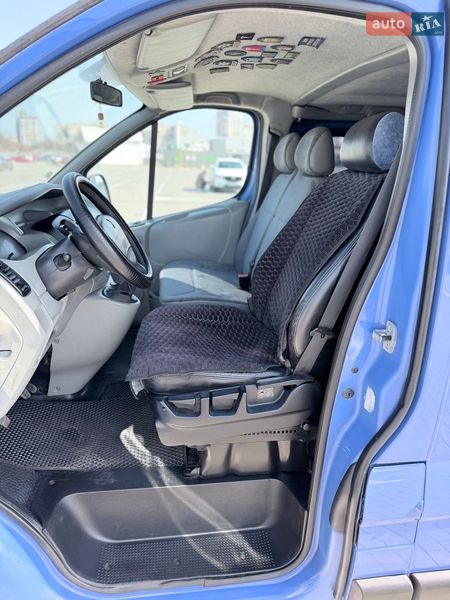 Минивэн Renault Trafic 2003 в Одессе