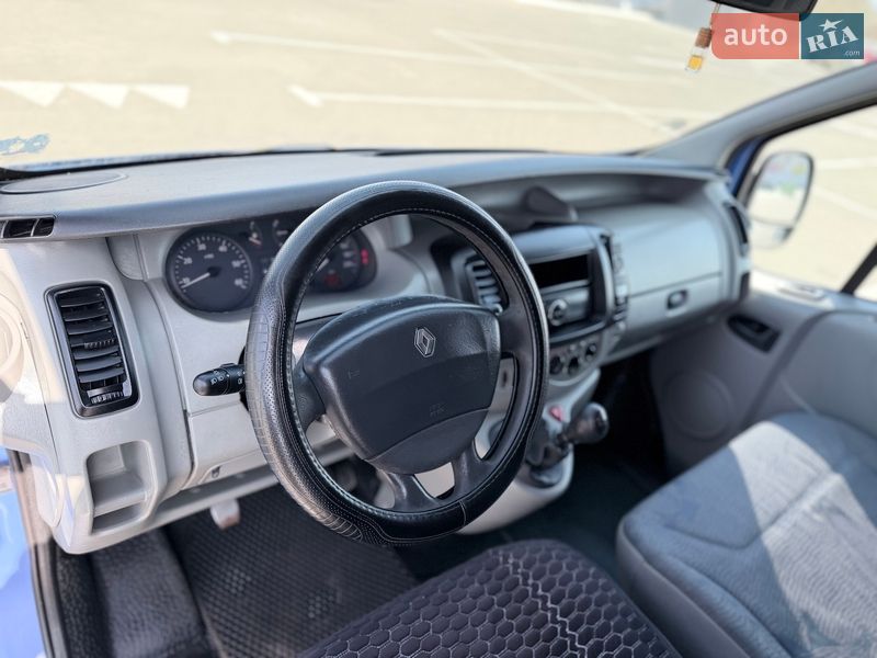 Минивэн Renault Trafic 2003 в Одессе