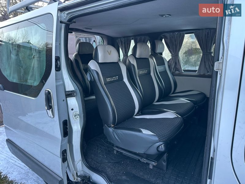 Минивэн Renault Trafic 2007 в Делятине