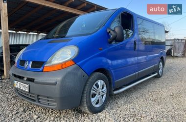 Минивэн Renault Trafic 2006 в Долине