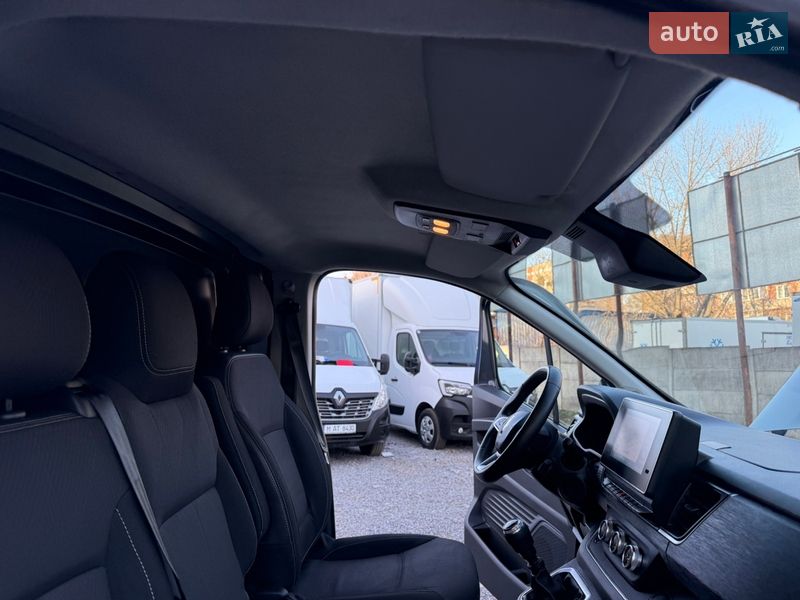 Вантажний фургон Renault Trafic 2022 в Рівному