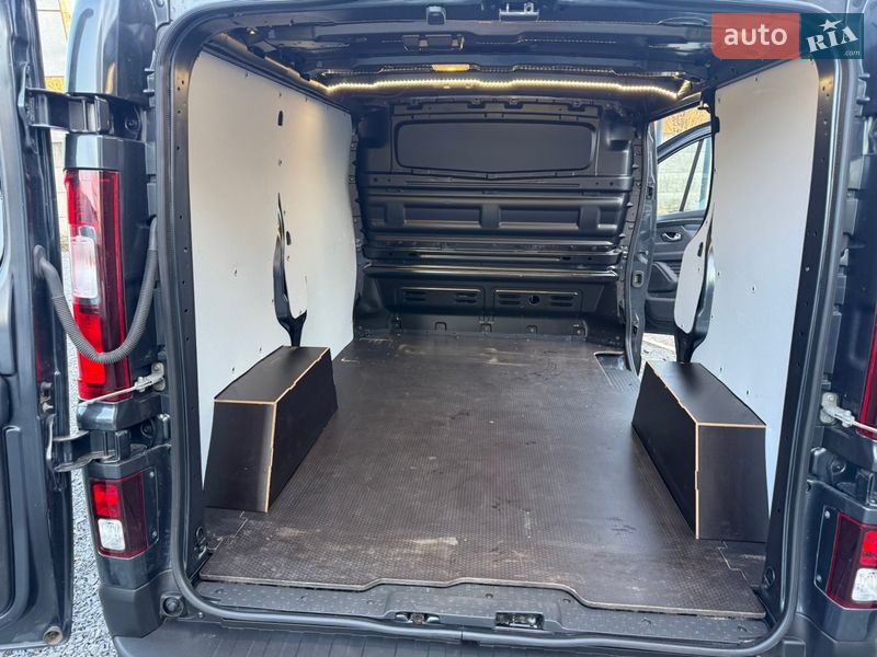 Вантажний фургон Renault Trafic 2022 в Рівному