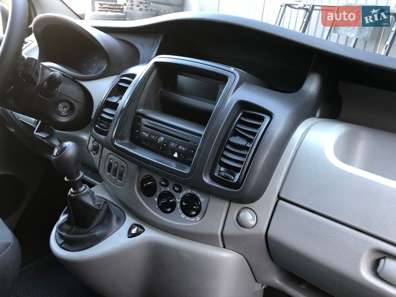 Мінівен Renault Trafic 2012 в Івано-Франківську фото 22 Мінівен Renault Trafic 2012 в Івано-Франківську