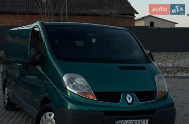 Вантажний фургон Renault Trafic 2006 в Тернополі