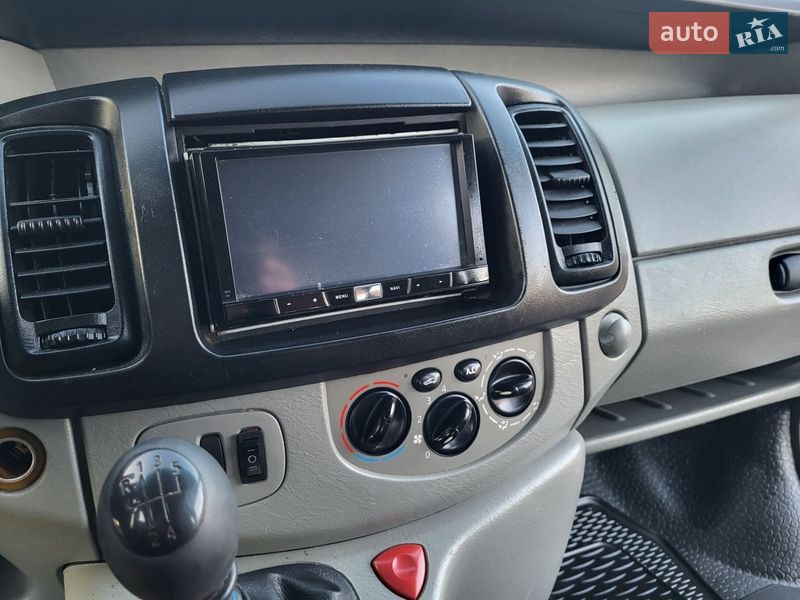 Мінівен Renault Trafic 2004 в Хмельницькому