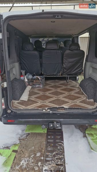 Минивэн Renault Trafic 2006 в Мерефа