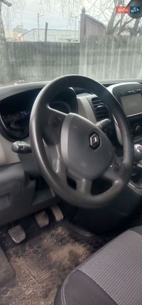 Грузовой фургон Renault Trafic 2017 в Пересечном