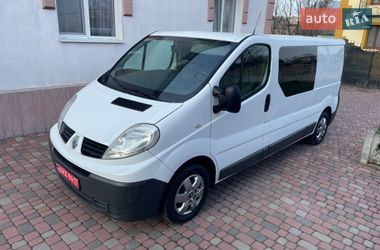 Вантажопасажирський фургон Renault Trafic 2011 в Дубні