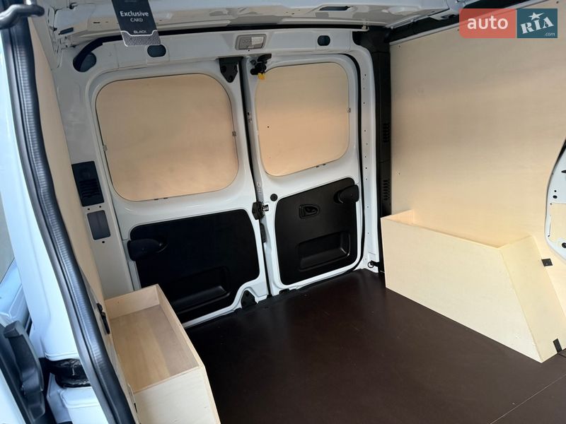 Грузовой фургон Renault Trafic 2025 в Дубно