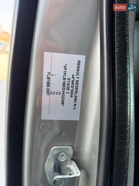 Вантажопасажирський фургон Renault Trafic 2012 в Дубні