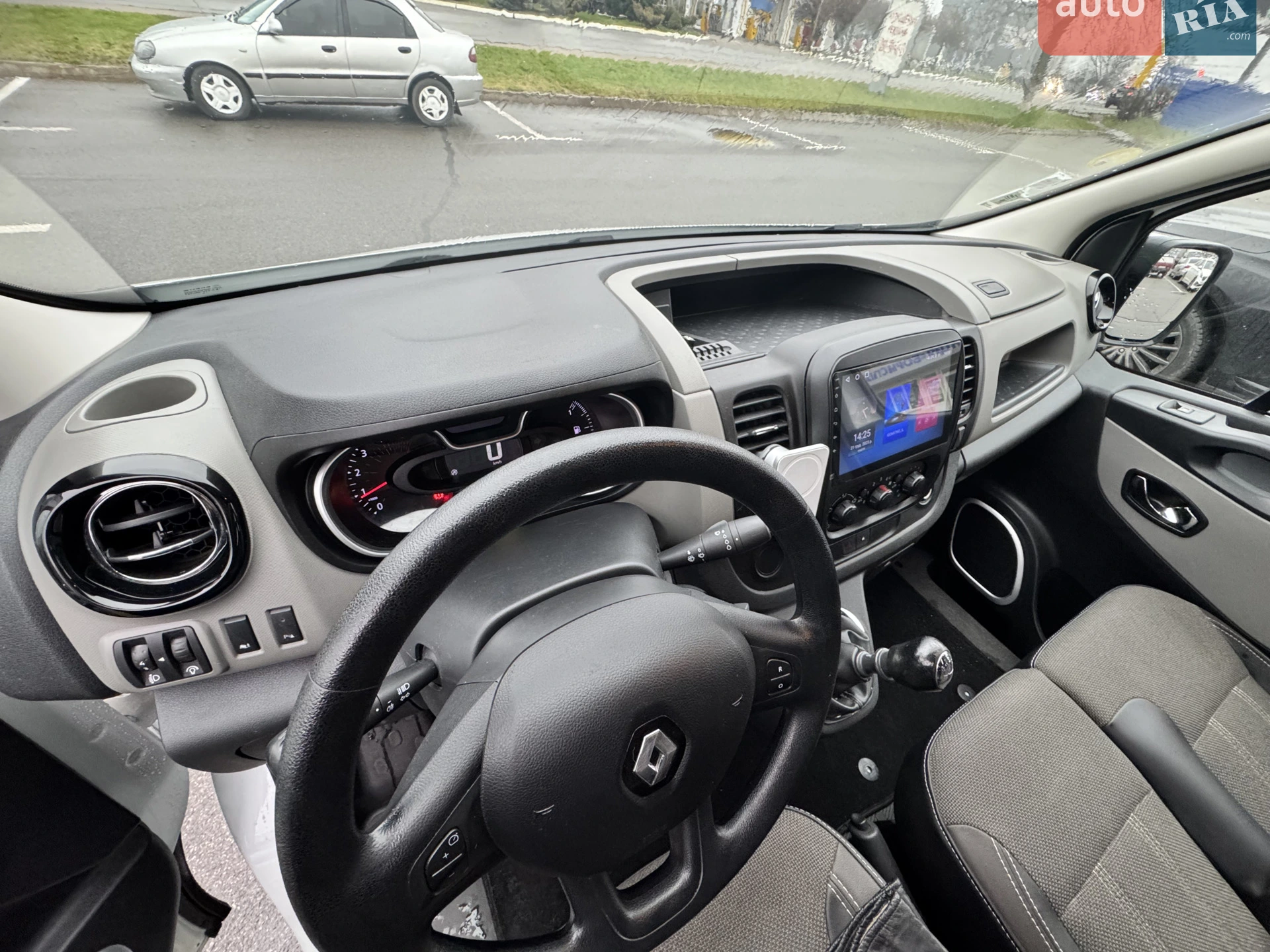2018 Renault Trafic - мініатюра 21