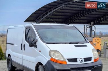 Грузовой фургон Renault Trafic 2002 в Буштыне