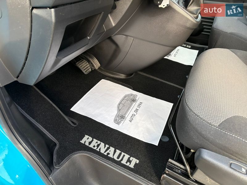 Грузовой фургон Renault Trafic 2022 в Киеве