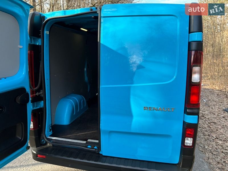 Грузовой фургон Renault Trafic 2022 в Киеве