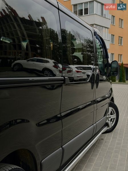 Минивэн Renault Trafic 2008 в Новояворовске