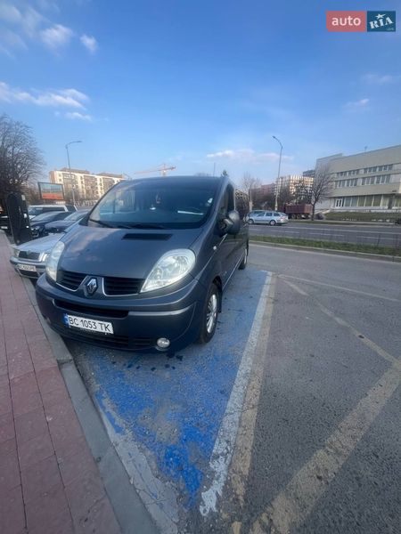 Renault Trafic 2012