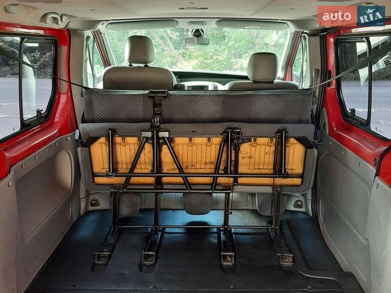 Грузопассажирский фургон Renault Trafic 2010 в Полтаве