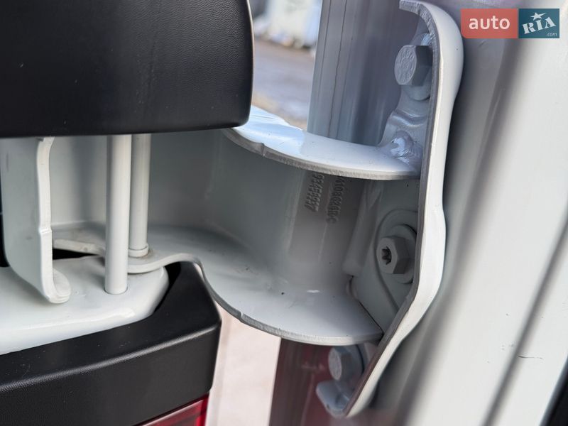 Грузовой фургон Renault Trafic 2021 в Луцке фото 33 Грузовой фургон Renault Trafic 2021 в Луцке