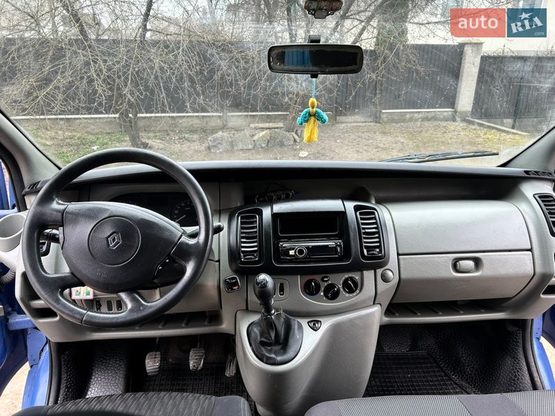 Минивэн Renault Trafic 2006 в Хмельнике фото 10 Минивэн Renault Trafic 2006 в Хмельнике