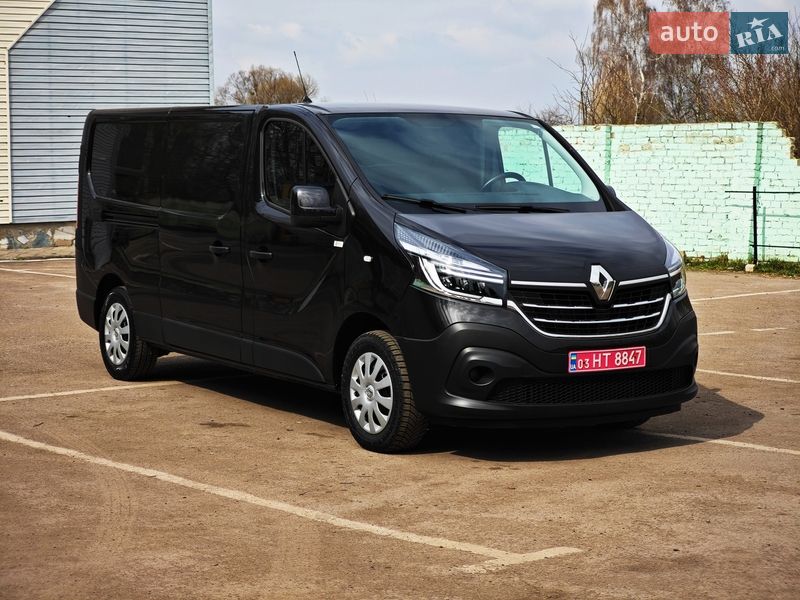 Вантажний фургон Renault Trafic 2020 в Дубні