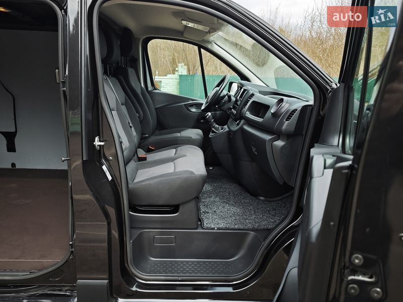 Вантажний фургон Renault Trafic 2020 в Дубні