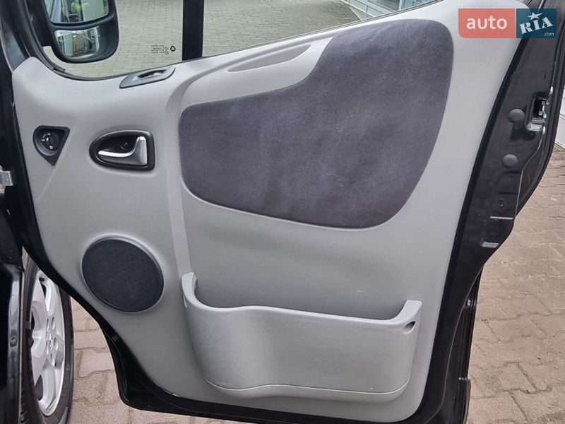 Минивэн Renault Trafic 2012 в Черновцах фото 28 Минивэн Renault Trafic 2012 в Черновцах