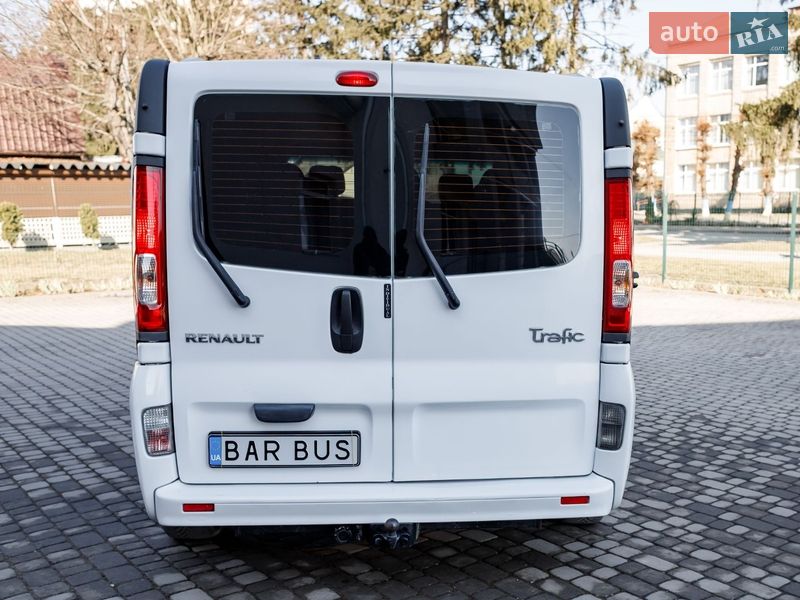 Минивэн Renault Trafic 2007 в Баре фото 13 Минивэн Renault Trafic 2007 в Баре