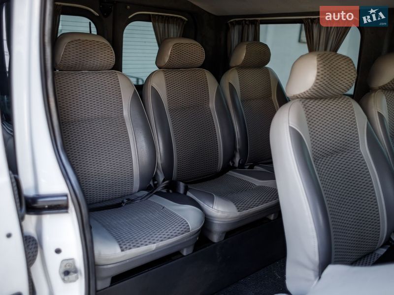 Минивэн Renault Trafic 2007 в Баре фото 28 Минивэн Renault Trafic 2007 в Баре