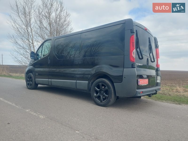 Грузопассажирский фургон Renault Trafic 2012 в Ровно фото 5 Грузопассажирский фургон Renault Trafic 2012 в Ровно