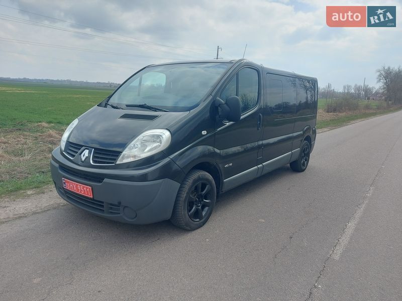 Грузопассажирский фургон Renault Trafic 2012 в Ровно фото 13 Грузопассажирский фургон Renault Trafic 2012 в Ровно