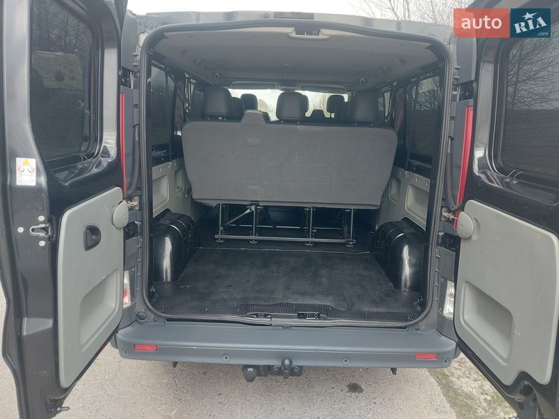 Грузопассажирский фургон Renault Trafic 2012 в Ровно фото 22 Грузопассажирский фургон Renault Trafic 2012 в Ровно