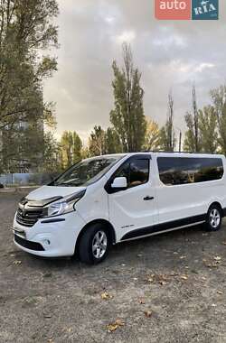 Минивэн Renault Trafic 2016 в Киеве