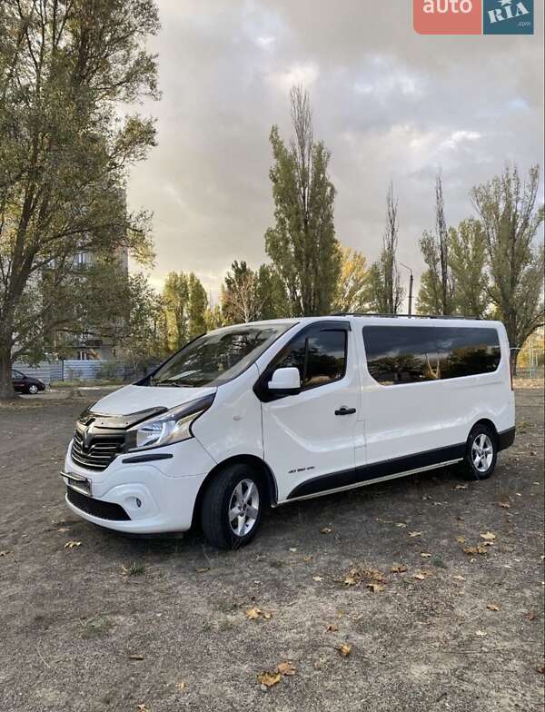 2016 Renault Trafic, VIN VF12FL11855011402:plate — фото 1 (autoria)