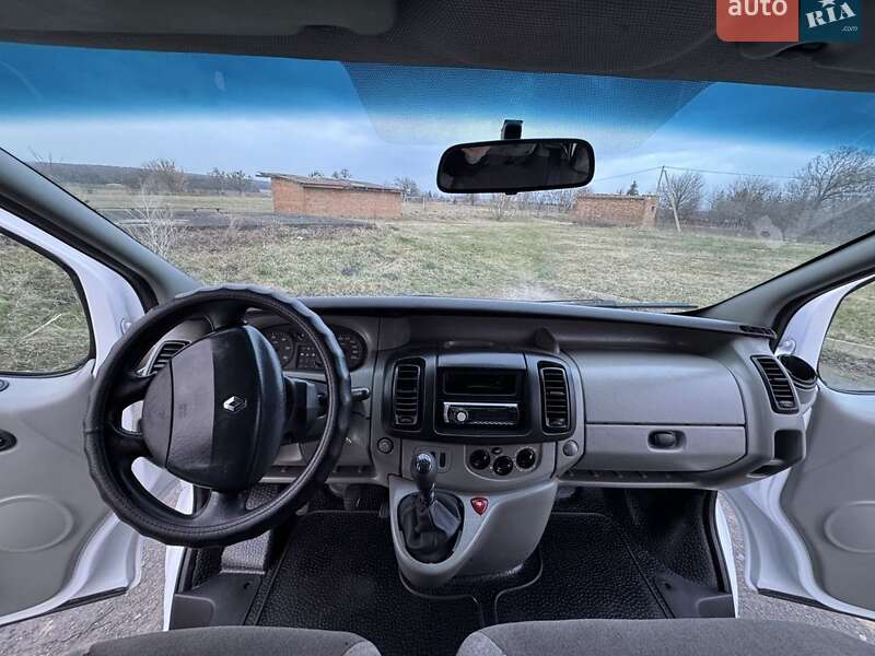 Минивэн Renault Trafic 2004 в Ровно