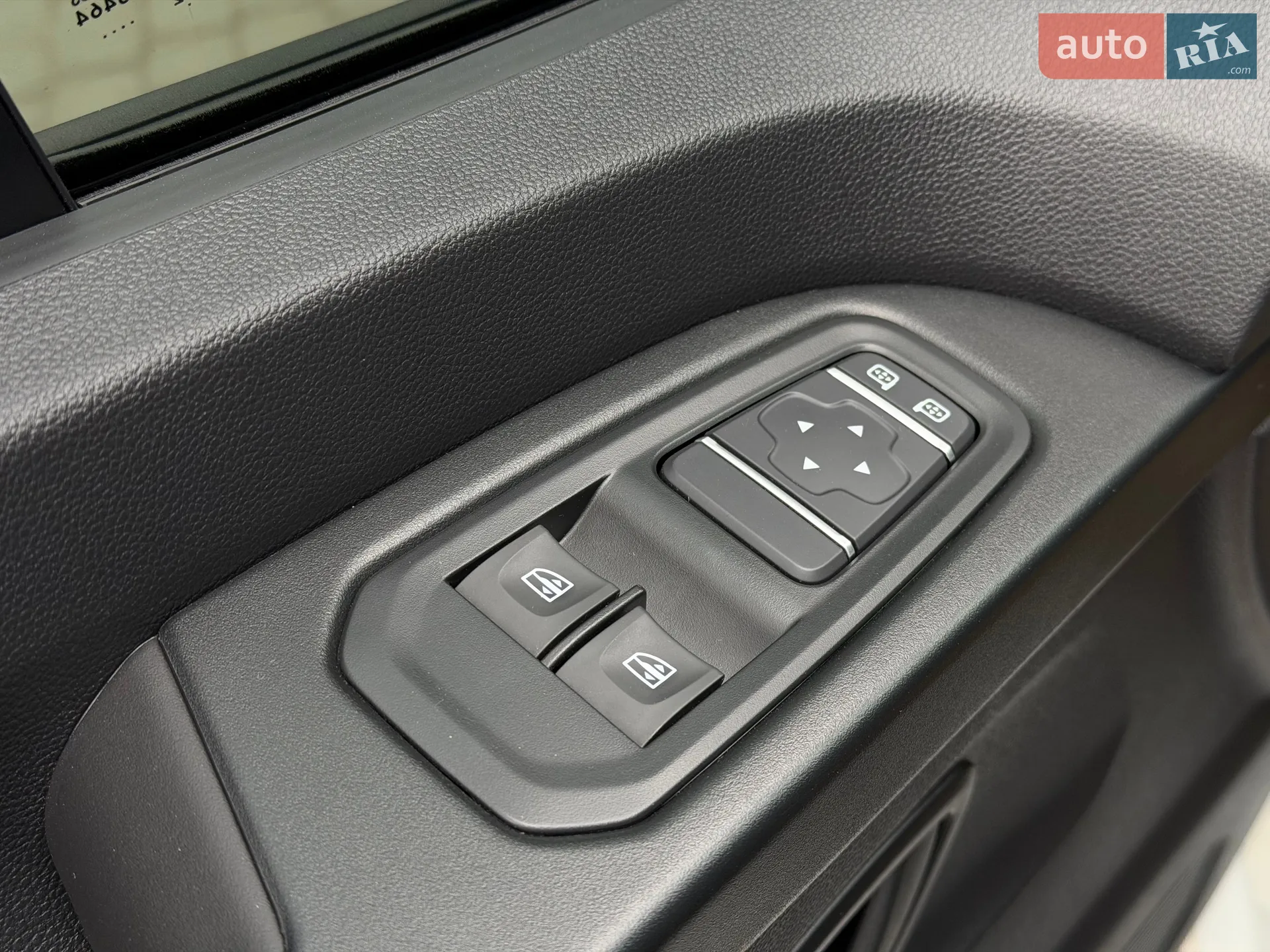 2022 Renault Trafic - мініатюра 38
