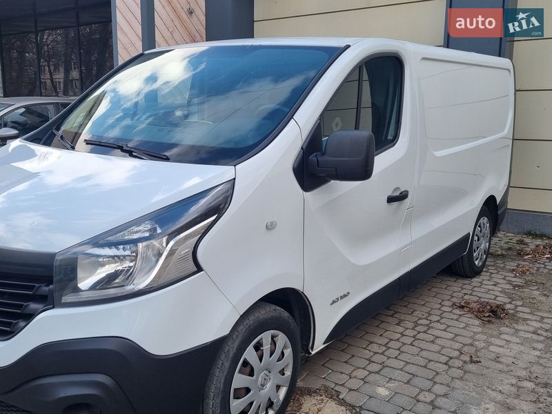Грузовой фургон Renault Trafic 2017 в Харькове фото Грузовой фургон Renault Trafic 2017 в Харькове