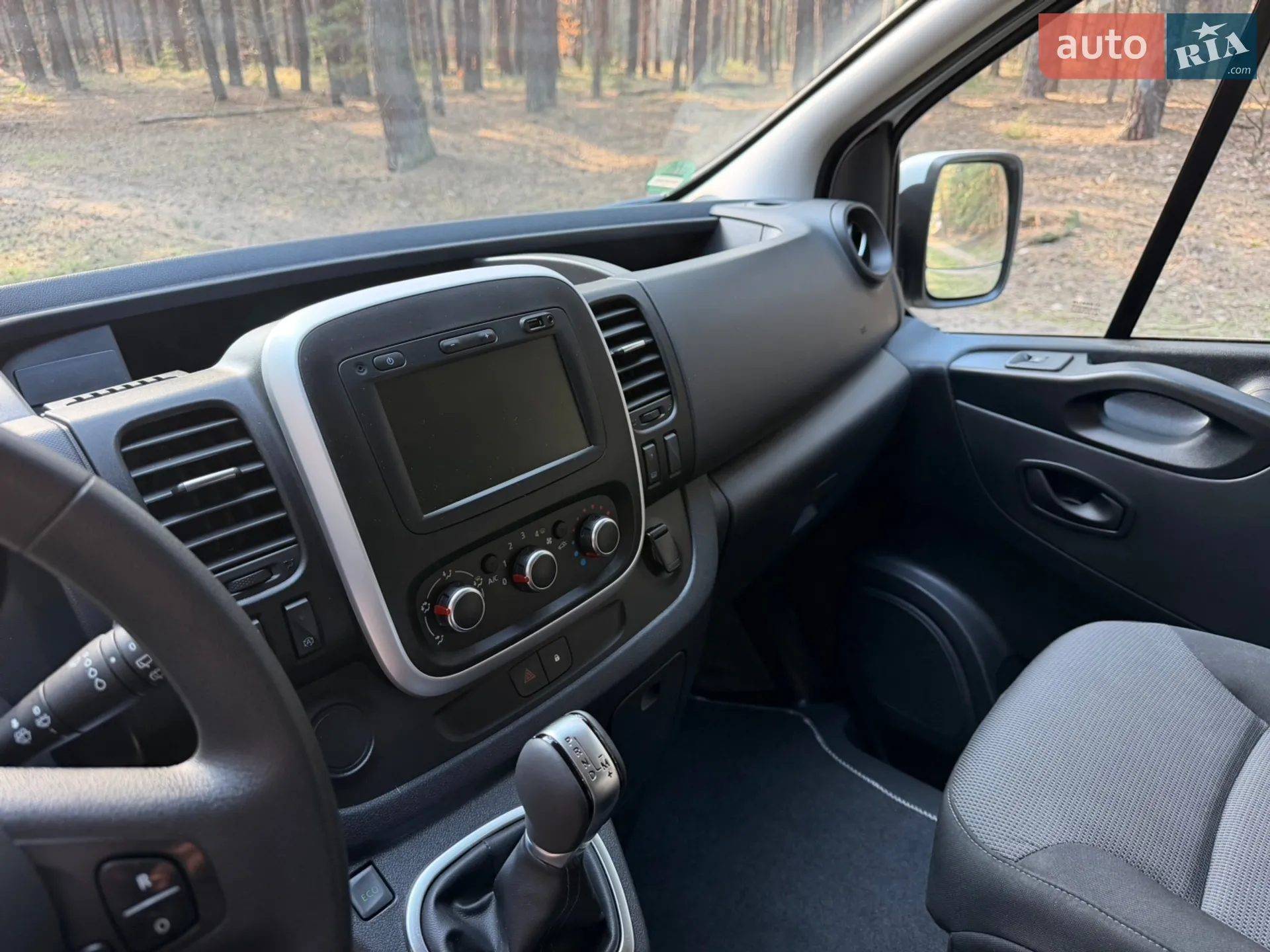 2021 Renault Trafic - мініатюра 40