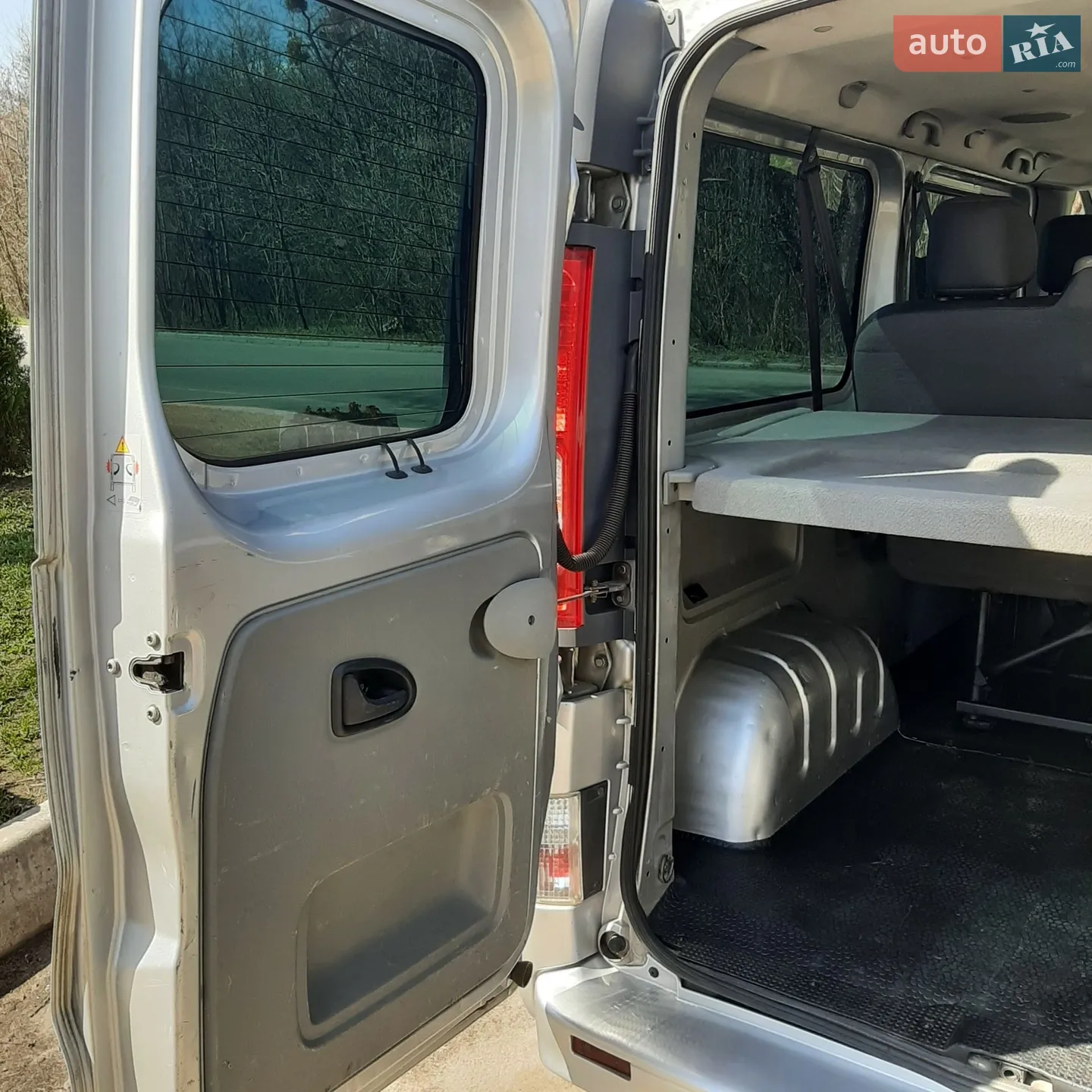 2010 Renault Trafic - мініатюра 32