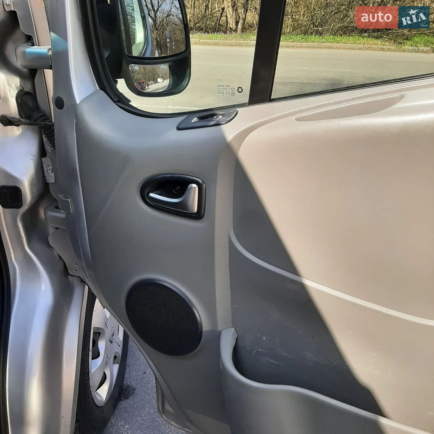 2010 Renault Trafic - мініатюра 67