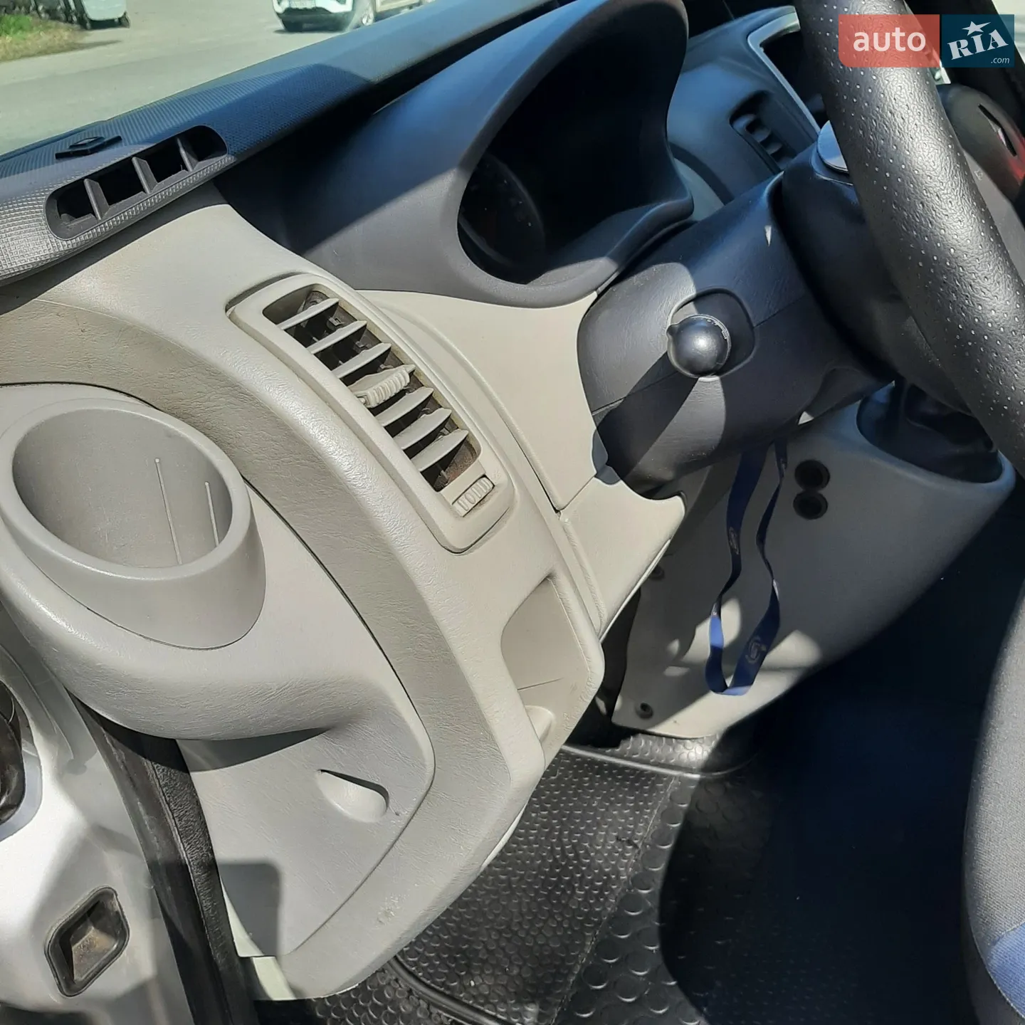 2010 Renault Trafic - мініатюра 77