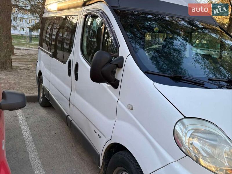 Мінівен Renault Trafic 2008 в Новояворівську