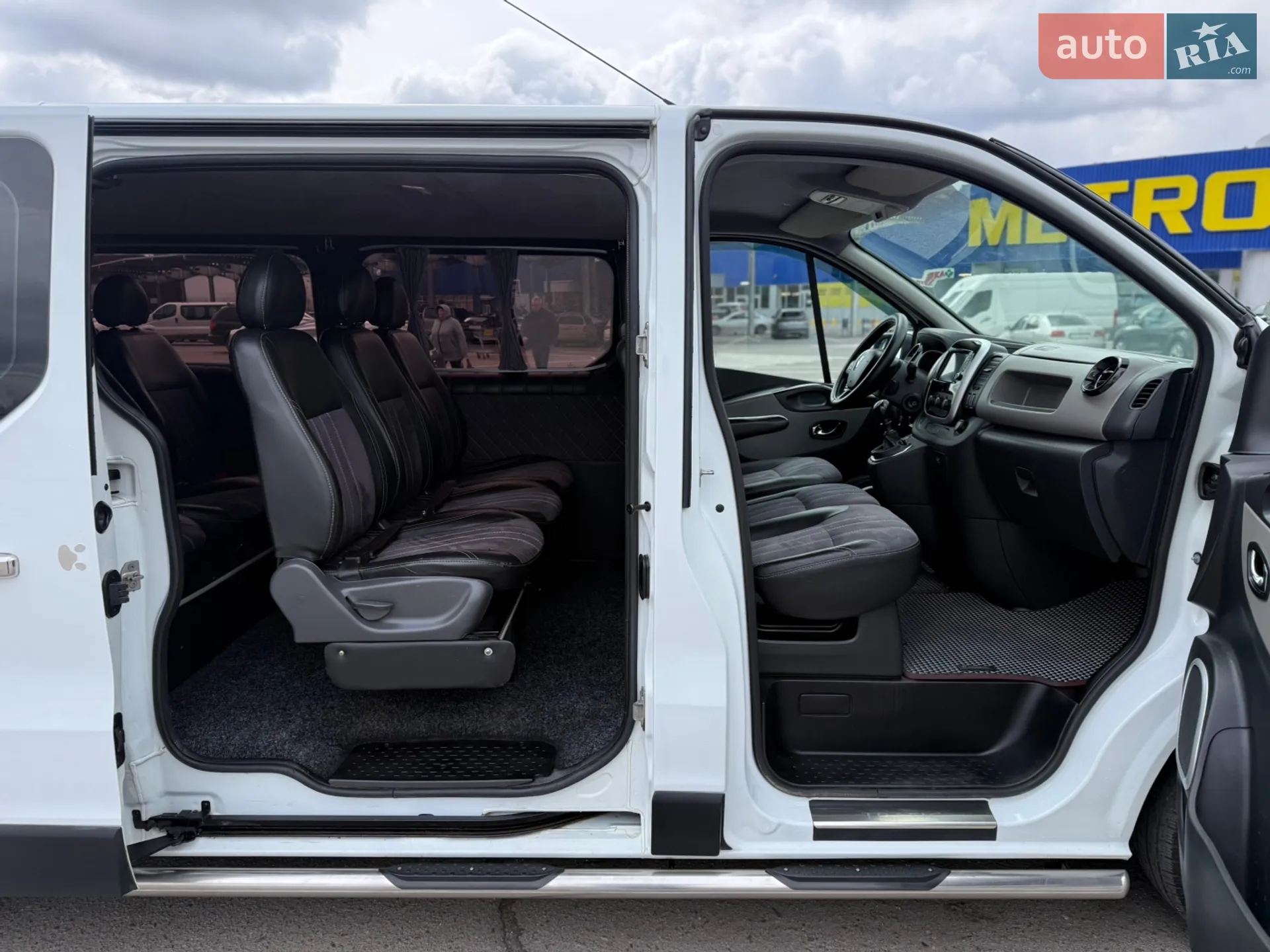 2016 Renault Trafic - мініатюра 24