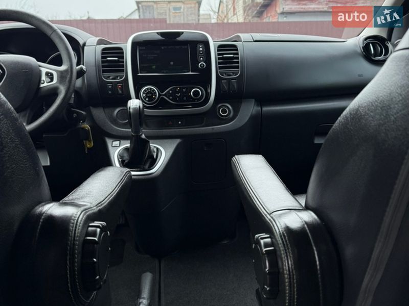 Вантажопасажирський фургон Renault Trafic 2019 в Києві фото 67 Вантажопасажирський фургон Renault Trafic 2019 в Києві