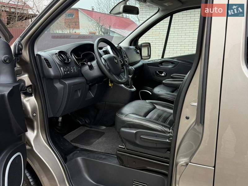 Вантажопасажирський фургон Renault Trafic 2019 в Києві фото 80 Вантажопасажирський фургон Renault Trafic 2019 в Києві