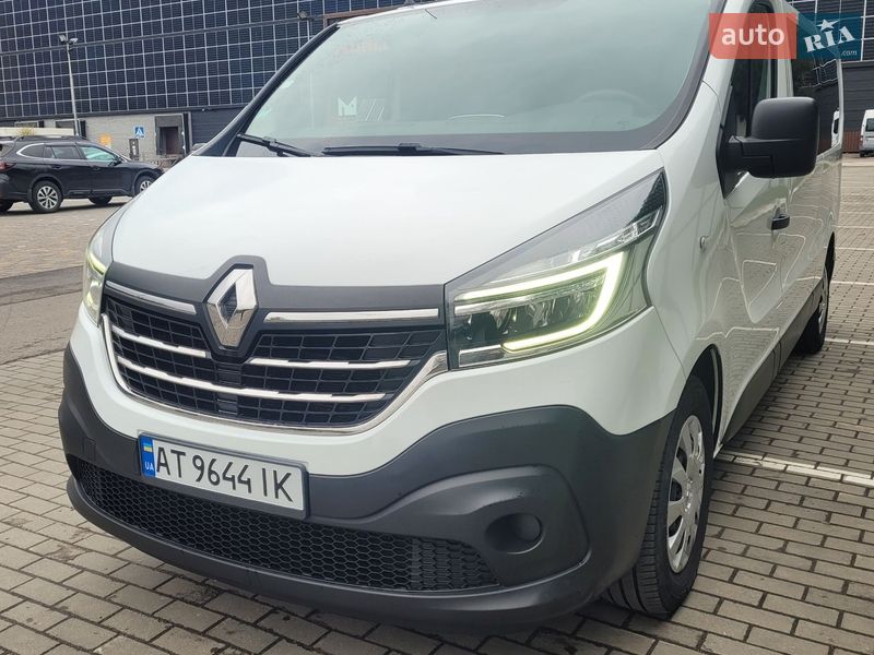 Минивэн Renault Trafic 2021 в Болехове