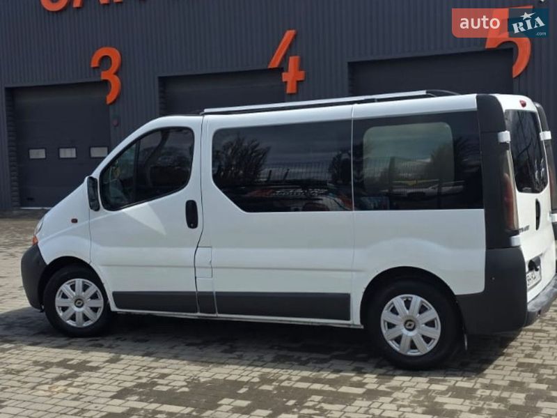 Мінівен Renault Trafic 2003 в Одесі