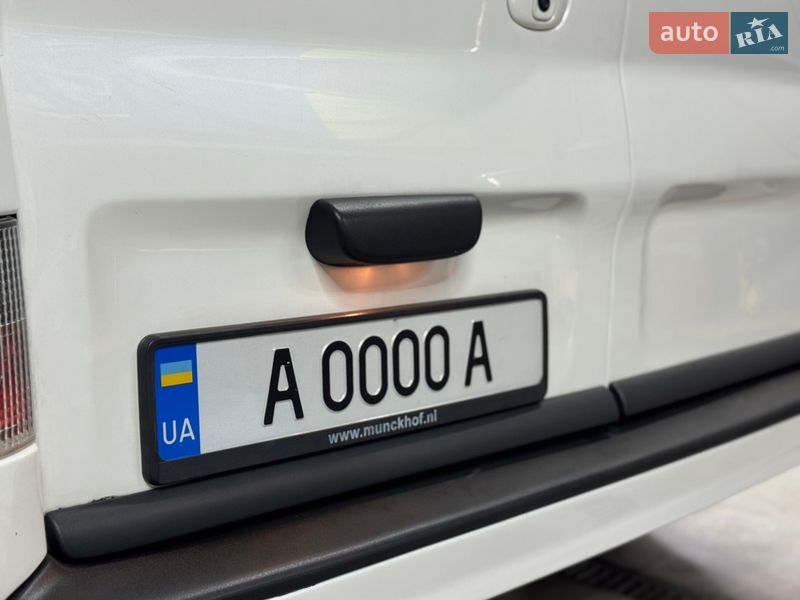 Минивэн Renault Trafic 2002 в Владимире фото 17 Минивэн Renault Trafic 2002 в Владимире