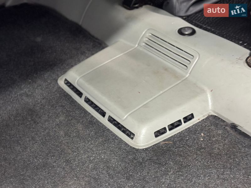 Минивэн Renault Trafic 2002 в Владимире фото 24 Минивэн Renault Trafic 2002 в Владимире